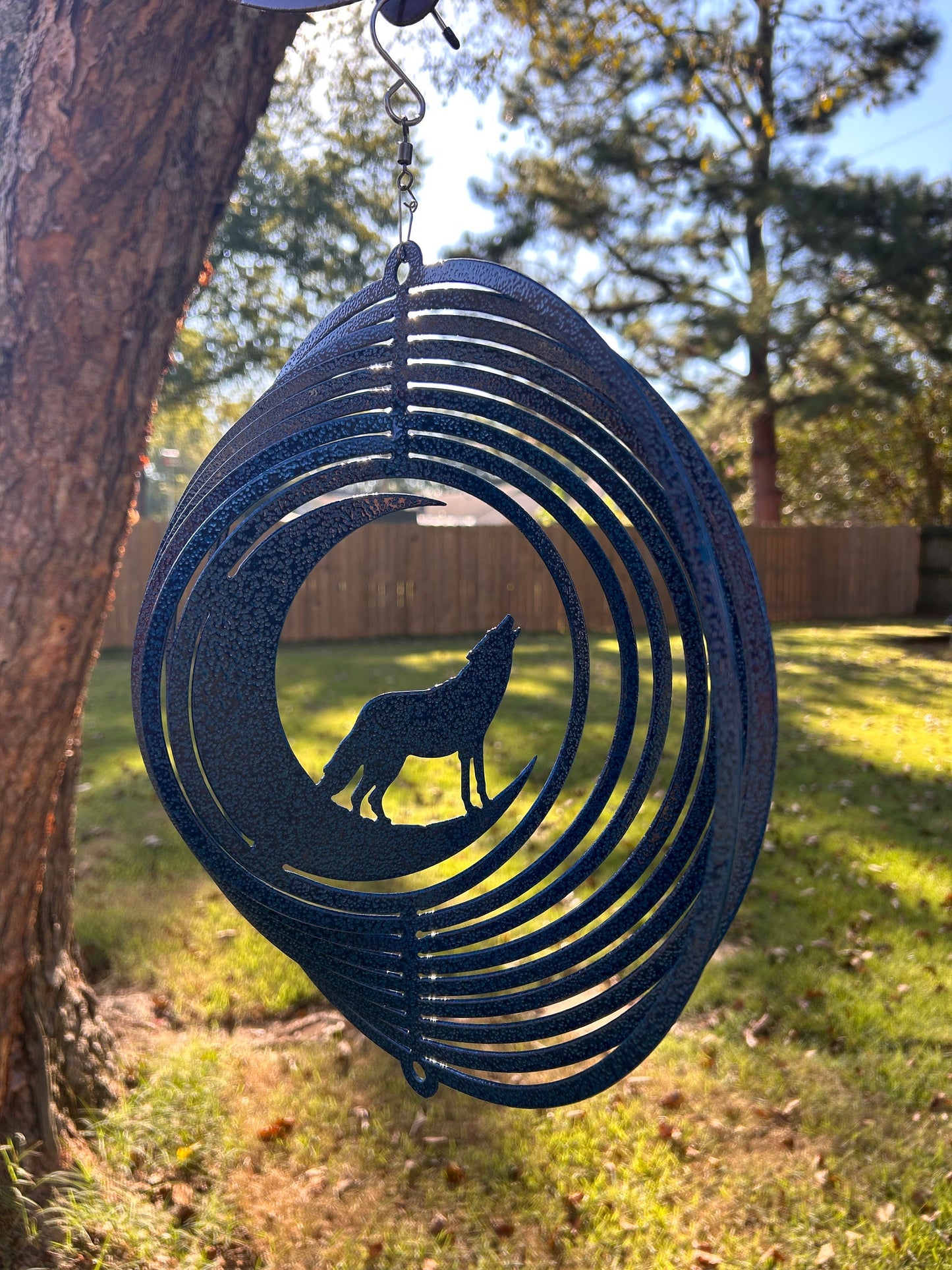 Wolf Metal Wind Spinner, Wolf Sign, Wind Spinner, Outdoor Decor, Yard Art, Metal Yard Art, Outdoor Art, Wolf Decor, Metal Outdoor Sign, Gift